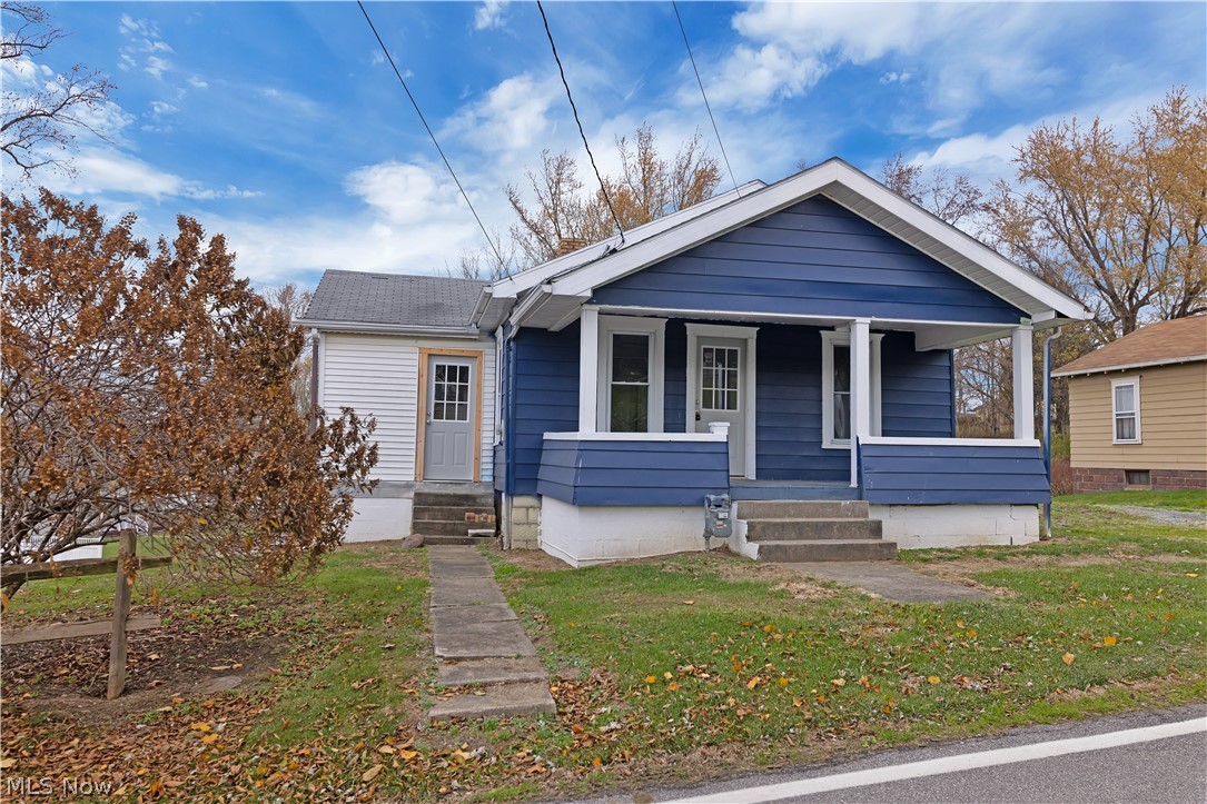 547 Pyramus Road Chester, WV 26034 - Photo 2 of 19 Gallery Image 2