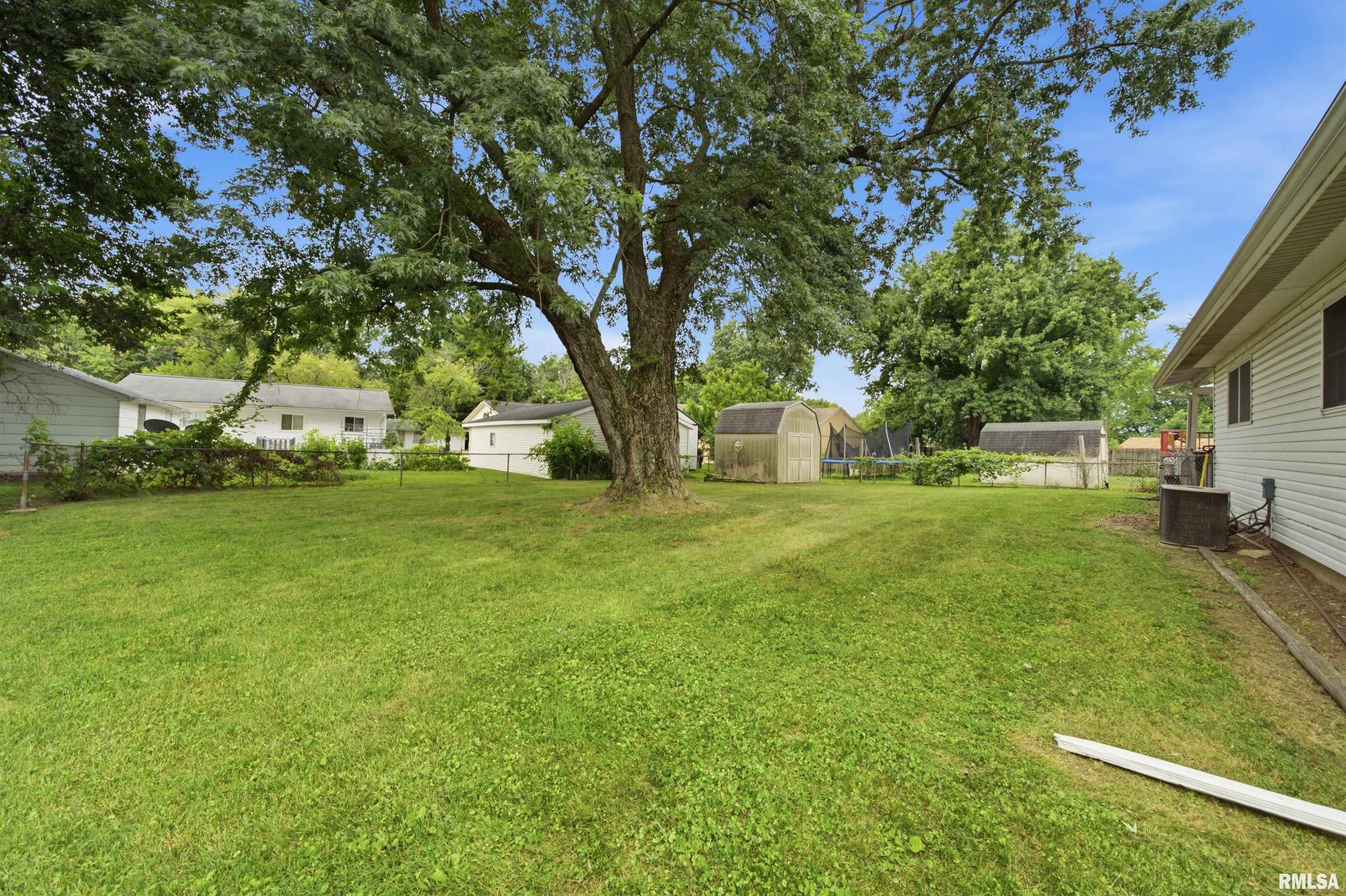 3706 West Lancer Road Peoria, IL 61615 - Photo 19 of 22 Gallery Image 19