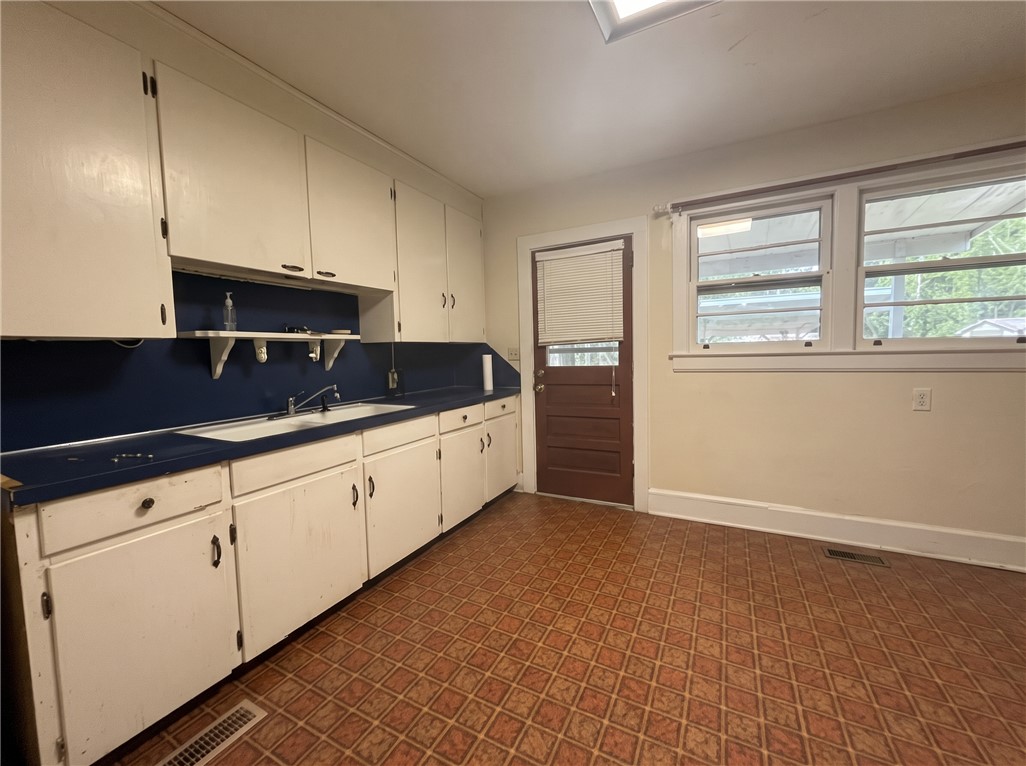 2401 Lane Avenue, Unit A B Anderson, SC 29621 - Photo 13 of 18 Gallery Image 13
