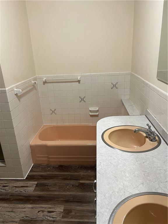 1512 Ridge Avenue New Kensington, PA 15068 - Photo 16 of 20 a bathroom with a sink and mirror