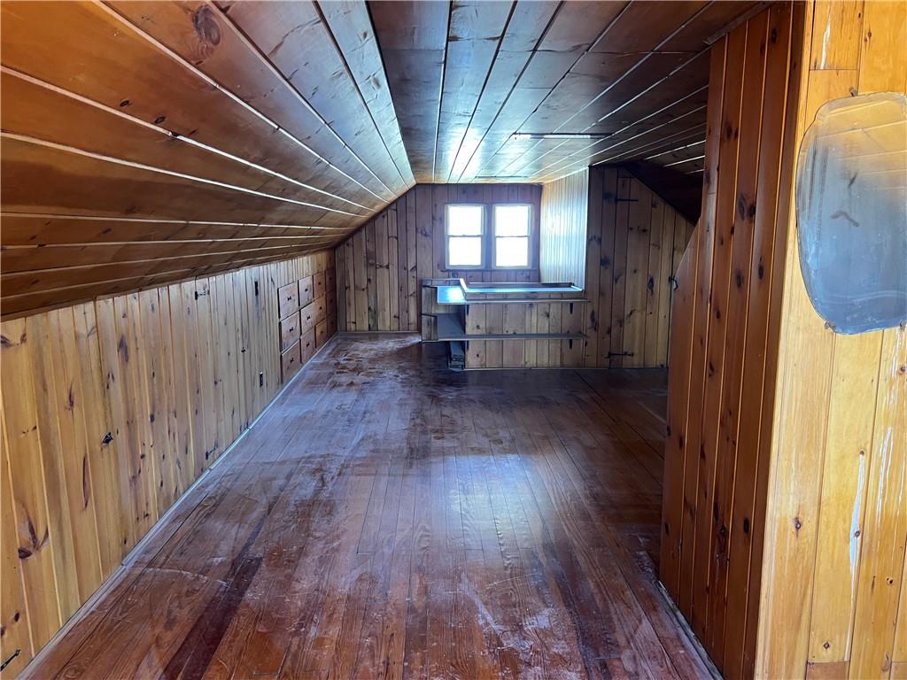 1512 Ridge Avenue New Kensington, PA 15068 - Photo 10 of 20 a view of entryway with wooden floor