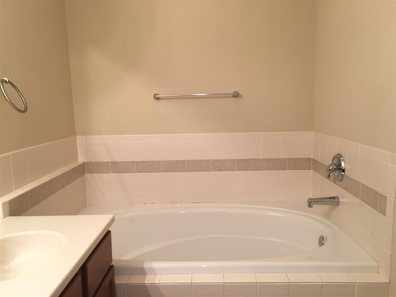 1320 Hendrix Road, Unit 902 Tallahassee, FL 32301 - Photo 8 of 30