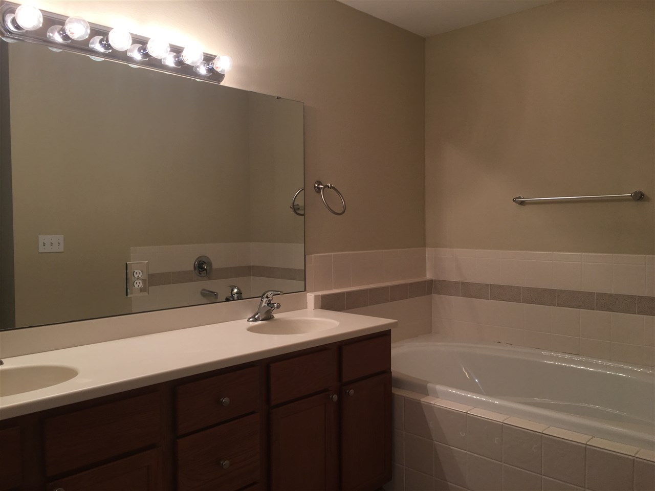 1320 Hendrix Road, Unit 902 Tallahassee, FL 32301 - Photo 9 of 30