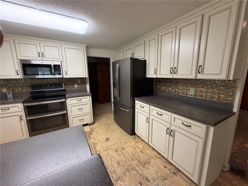 121 Riverwood Road Brunswick, GA 31523 - Photo 10 of 34