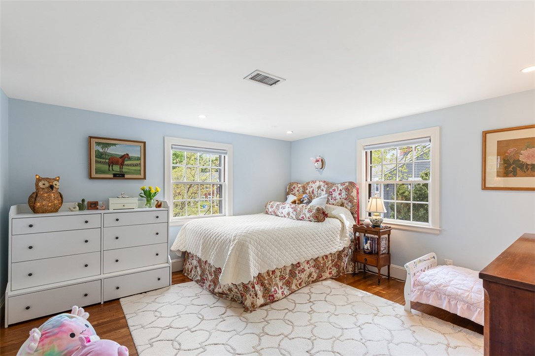 11 Harbour Road Barrington, RI 02806 - Photo 30 of 40