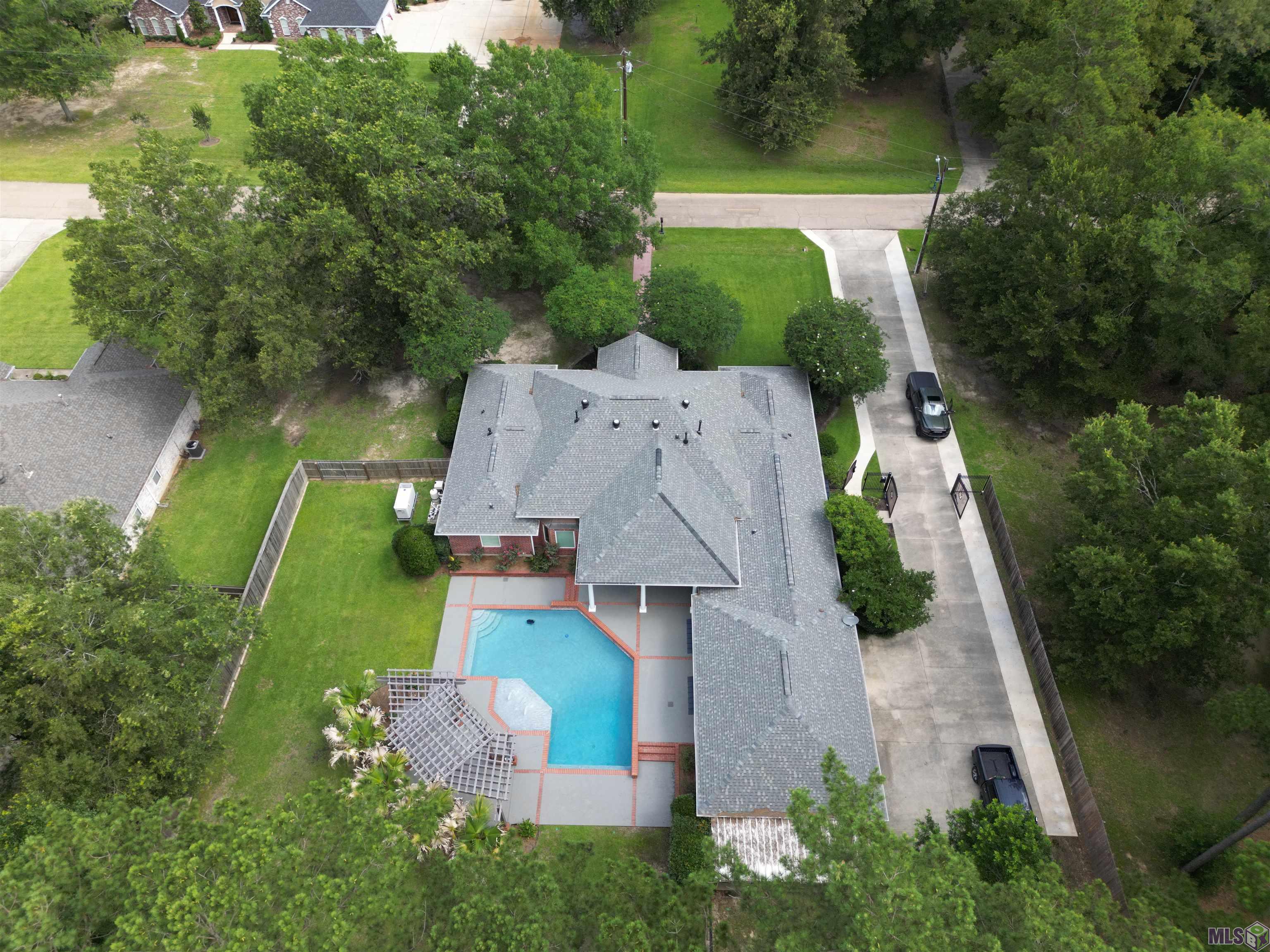 41594 Rue Chene Ponchatoula, LA 70454 - Photo 2 of 27