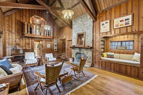 $3,900,000 | 23 Echo Drive, New Milford, CT 06776