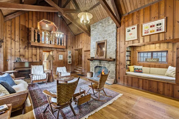 $3,900,000 | 23 Echo Drive, New Milford, CT 06776