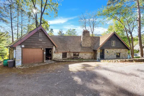 $3,900,000 | 23 Echo Drive, New Milford, CT 06776