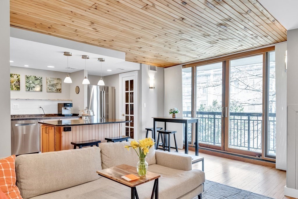 60 Longwood Avenue, Unit 208, Brookline, MA 02446 Compass