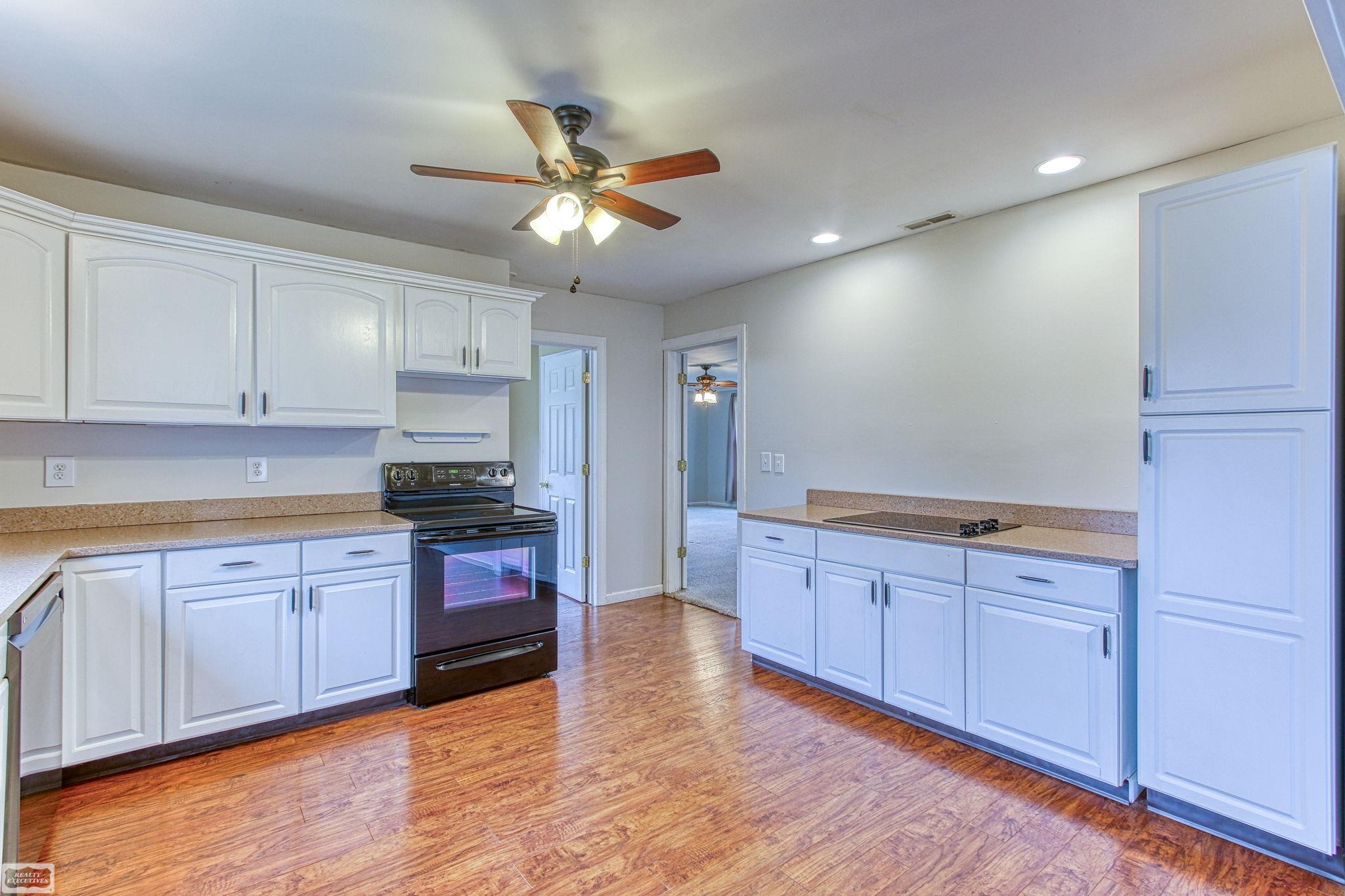 4884 Taft Road Algonac, MI 48001 - Photo 14 of 36