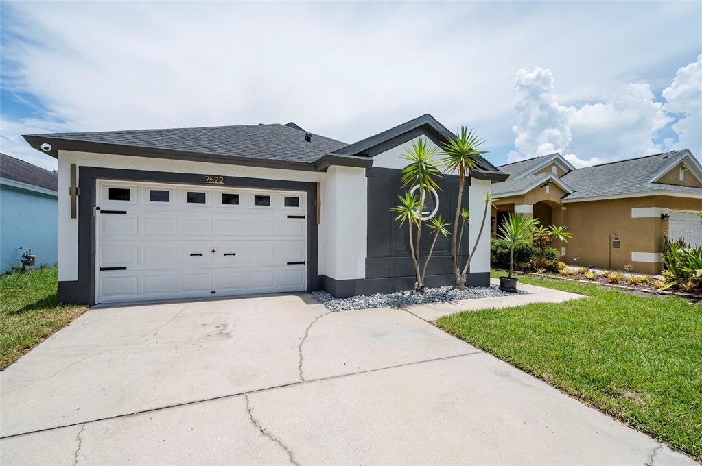 7522 Oxford Garden Circle Apollo Beach, FL 33572 - Photo 1 of 38