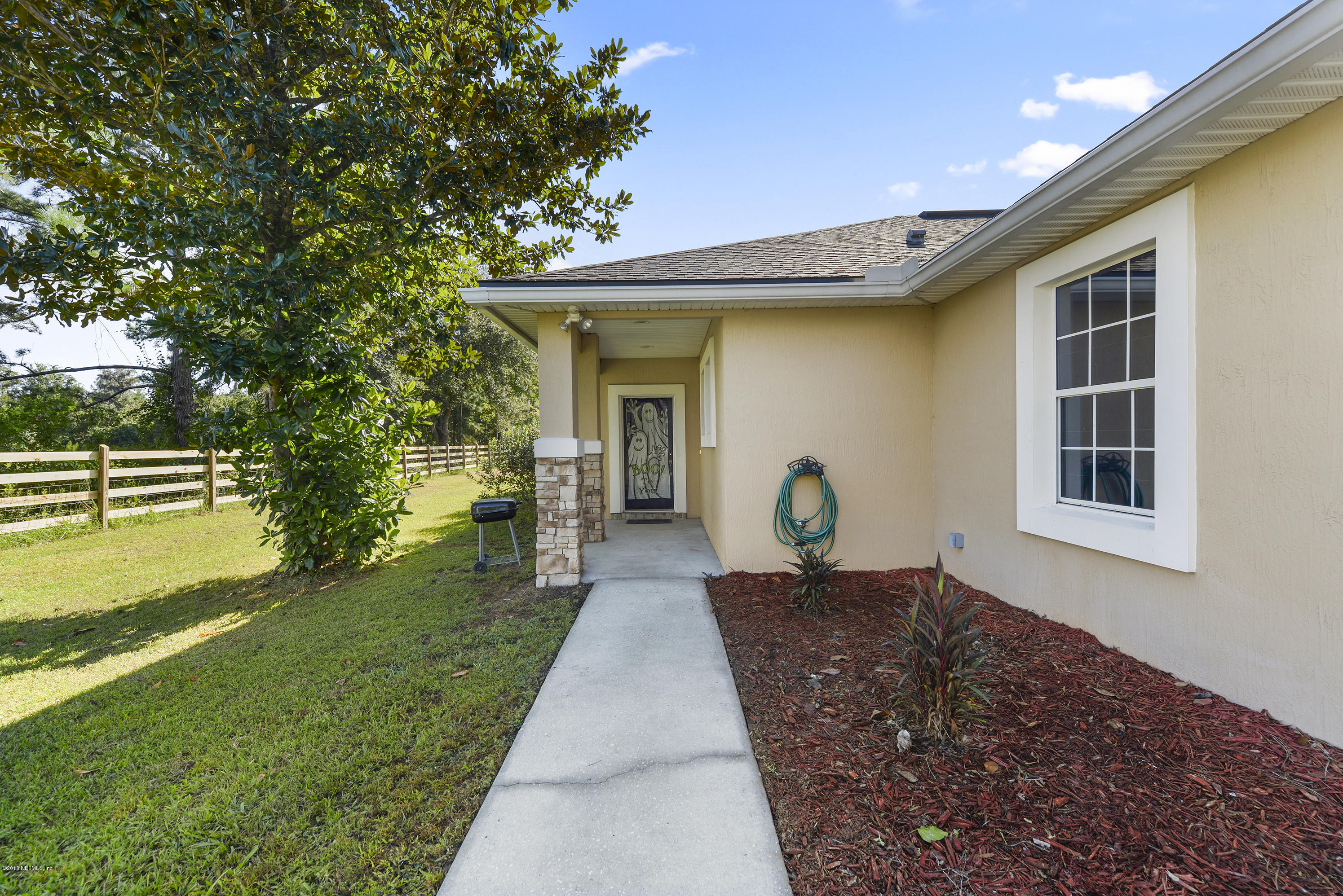front door/walk way
