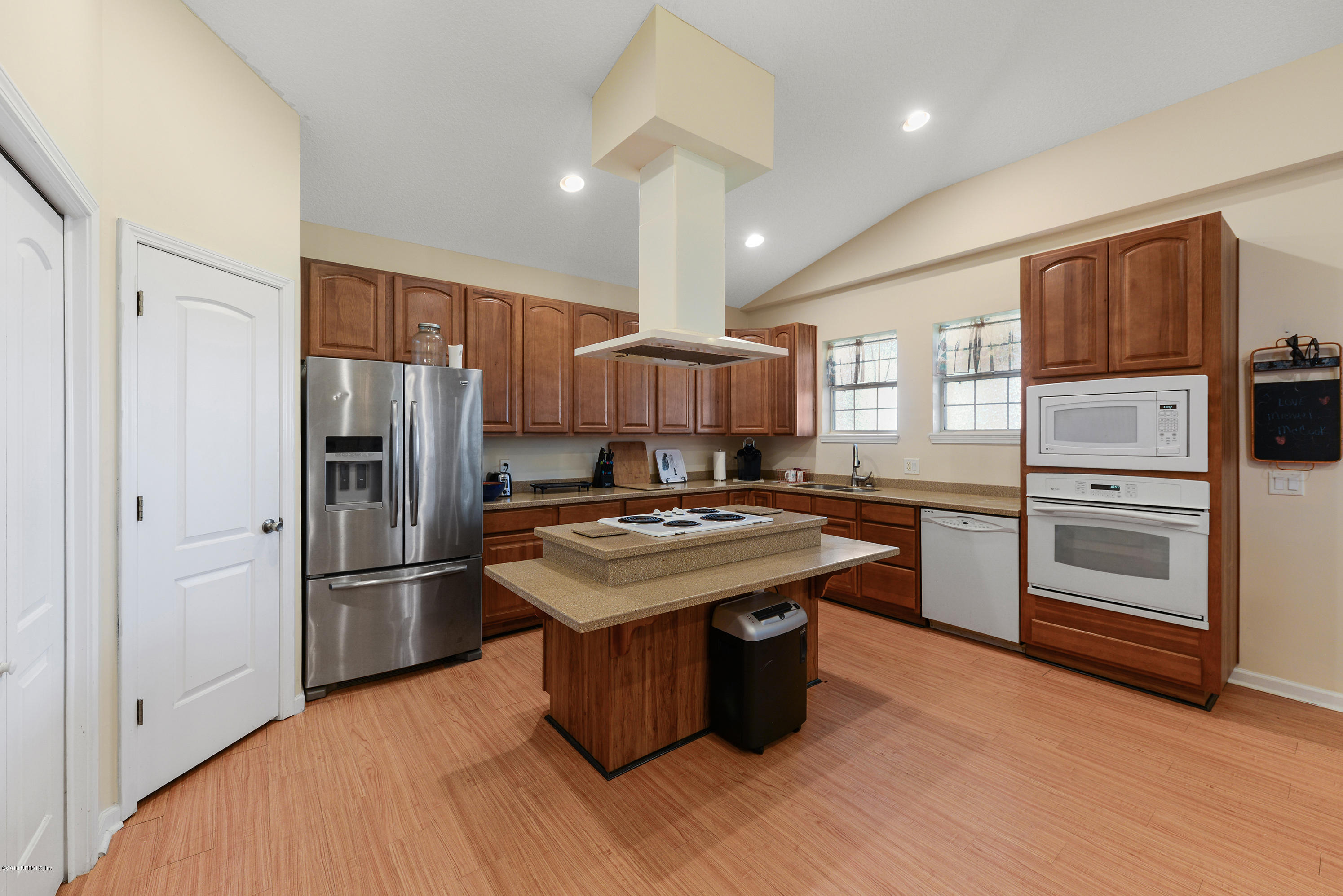 1770 Perry Road Green Cove Springs, FL 32043 - Photo 10 of 25 kitchen