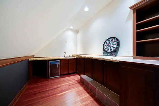 $1,099,000 | 6871 Montague Road, Rockford, IL 61102