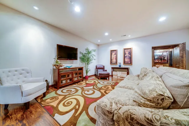 $1,099,000 | 6871 Montague Road, Rockford, IL 61102