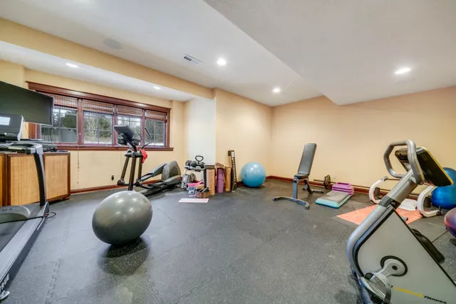 $1,099,000 | 6871 Montague Road, Rockford, IL 61102