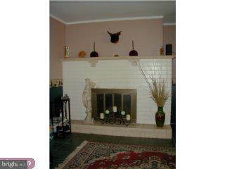 1220 Lois Road Ambler, PA 19002 - Photo 4 of 6 Gallery Image 4