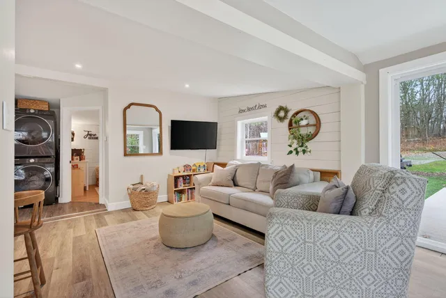 $450,000 | 1 Holbrook Street, Portland, ME 04103