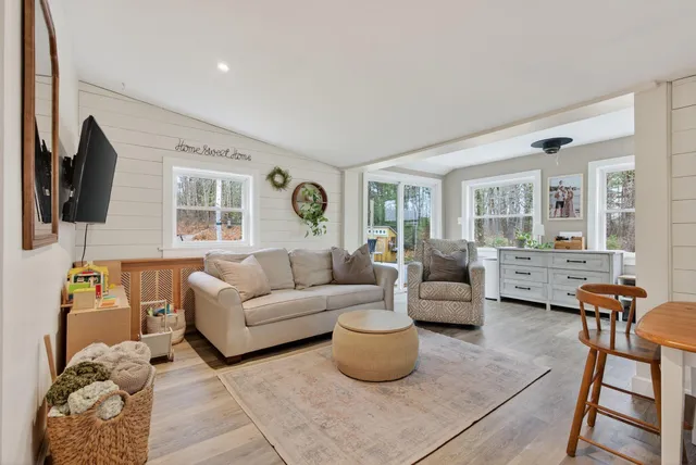 $450,000 | 1 Holbrook Street, Portland, ME 04103