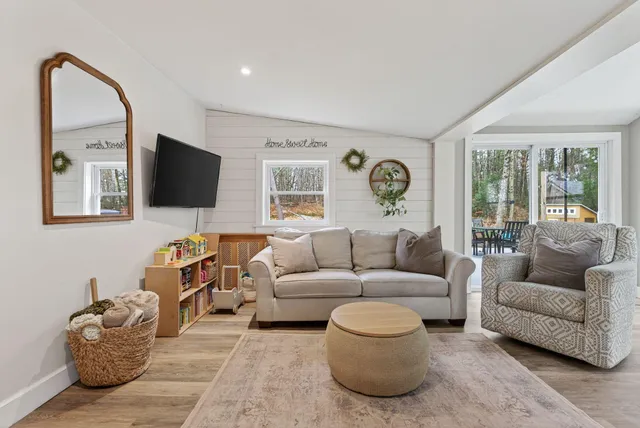 $450,000 | 1 Holbrook Street, Portland, ME 04103