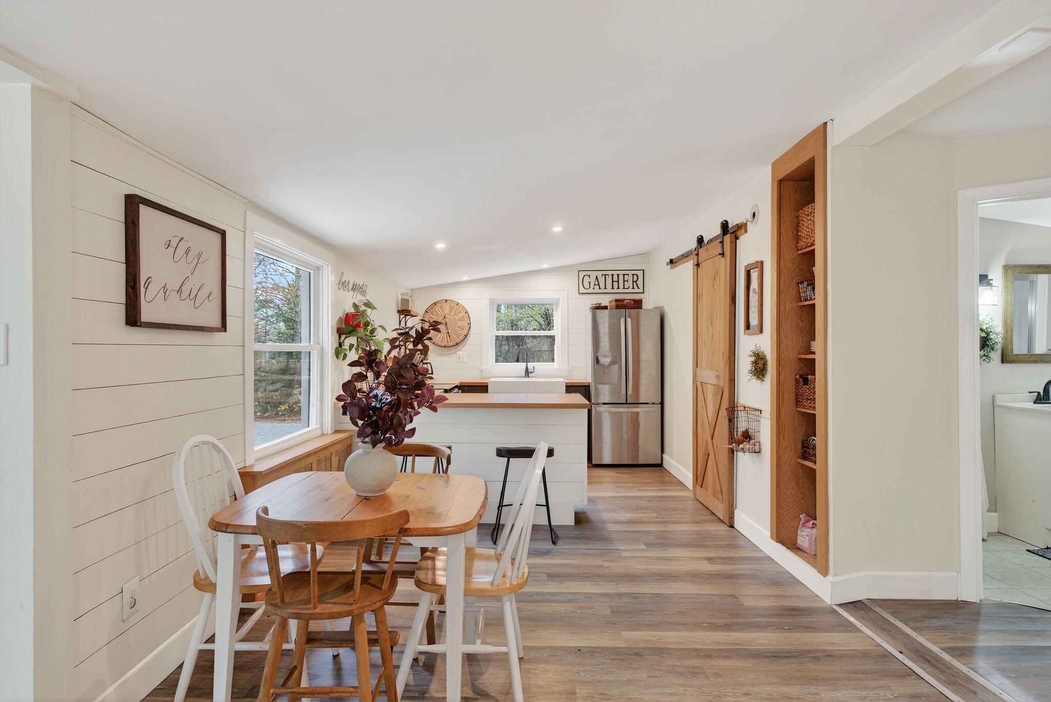 1 Holbrook Street Portland, ME 04103 - Photo 15 of 49 Dining area