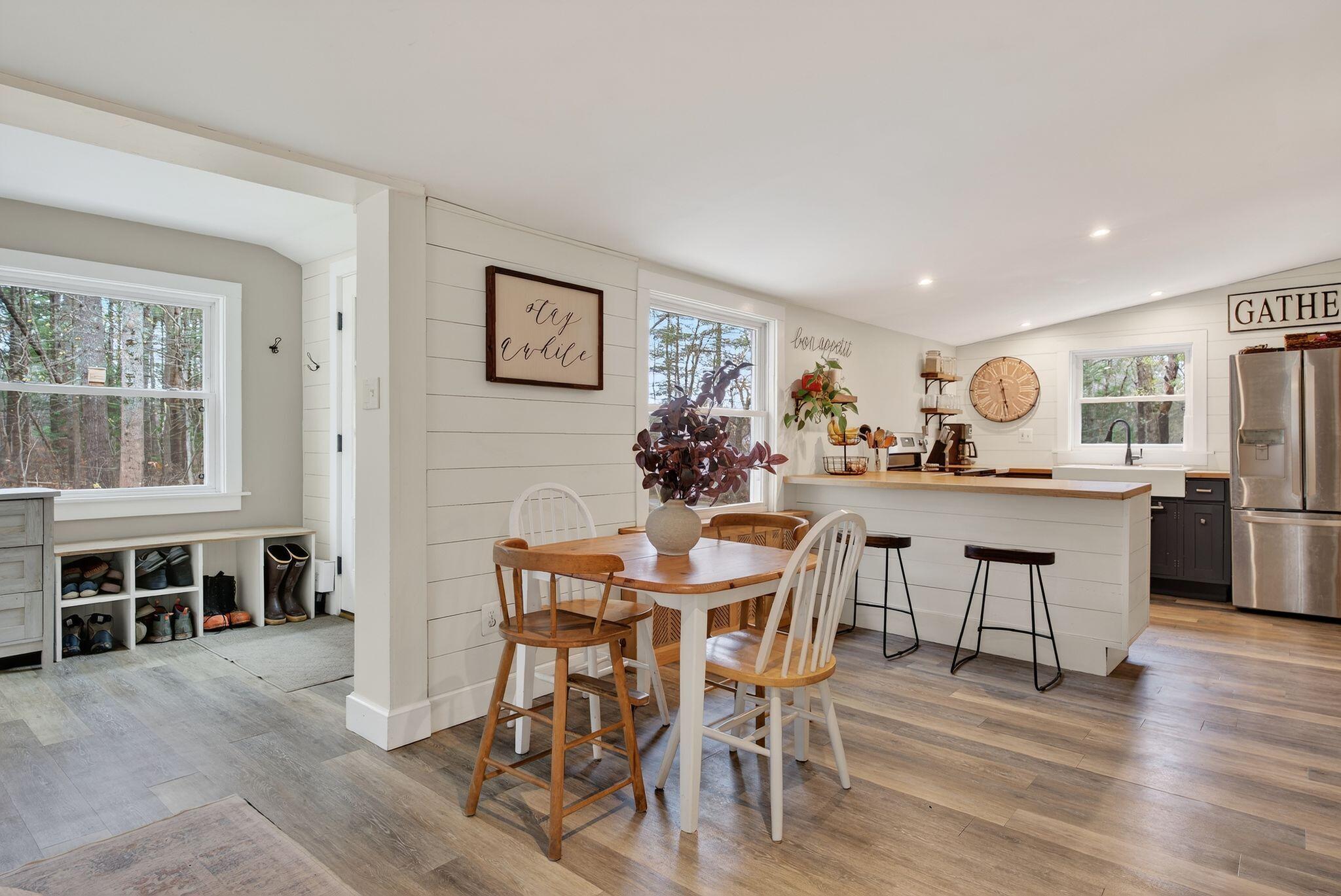 1 Holbrook Street Portland, ME 04103 - Photo 16 of 49 Dining area