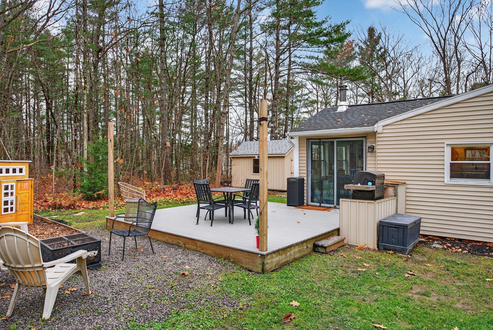 1 Holbrook Street Portland, ME 04103 - Photo 33 of 49 Back deck