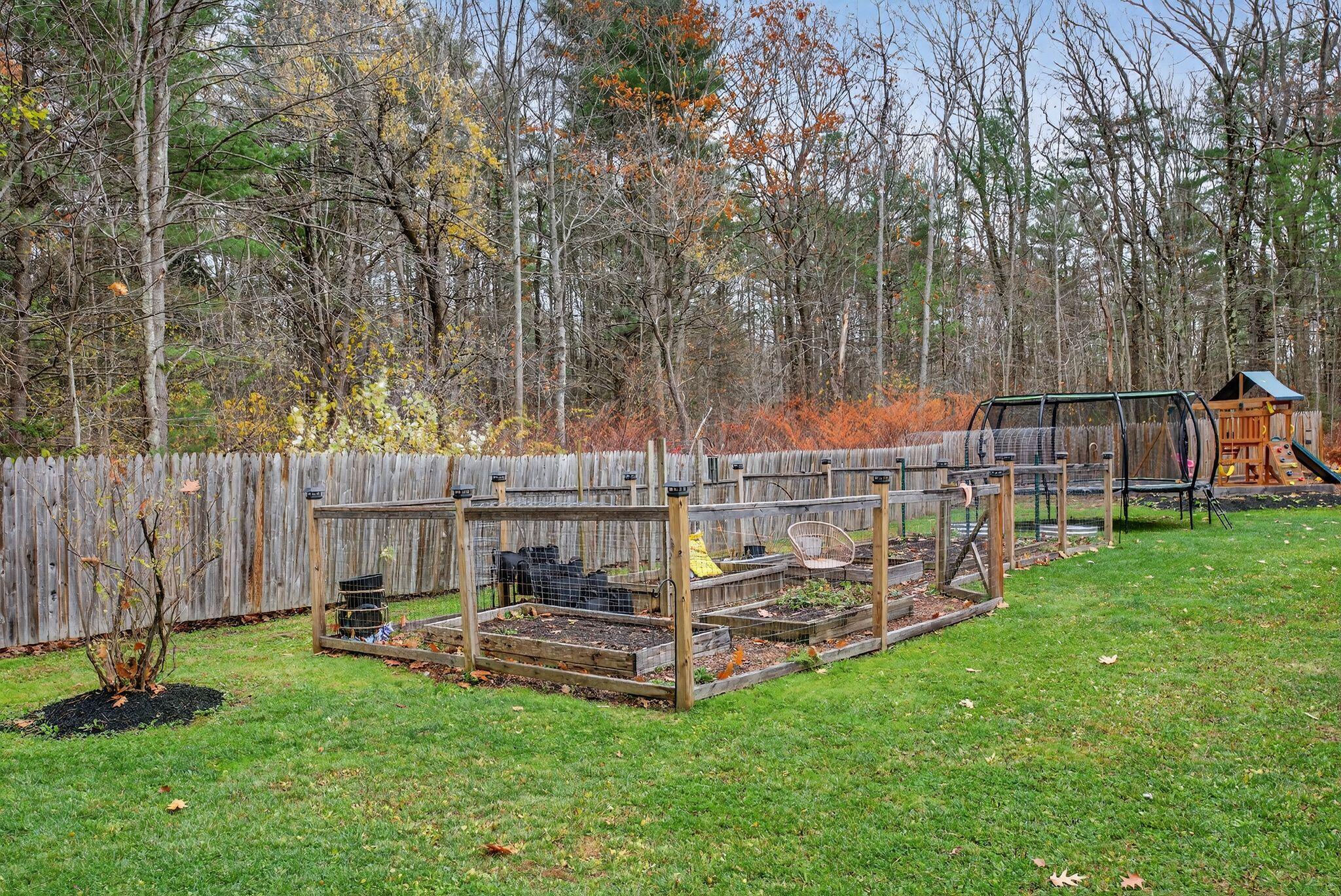 1 Holbrook Street Portland, ME 04103 - Photo 39 of 49 Back yard