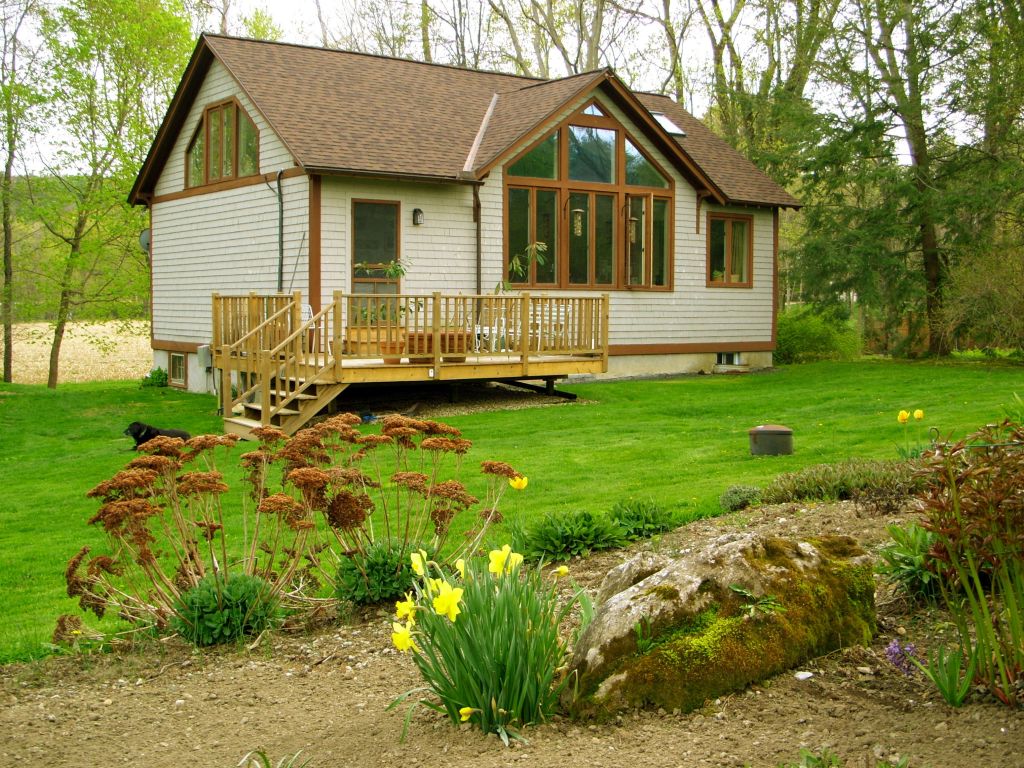 33 West Sheffield Road Great Barrington, MA 01230 - Photo 2 of 14 STUDIO