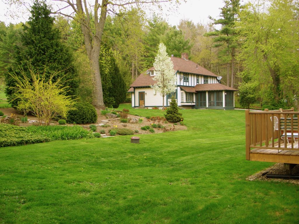 33 West Sheffield Road Great Barrington, MA 01230 - Photo 13 of 14 SETTING