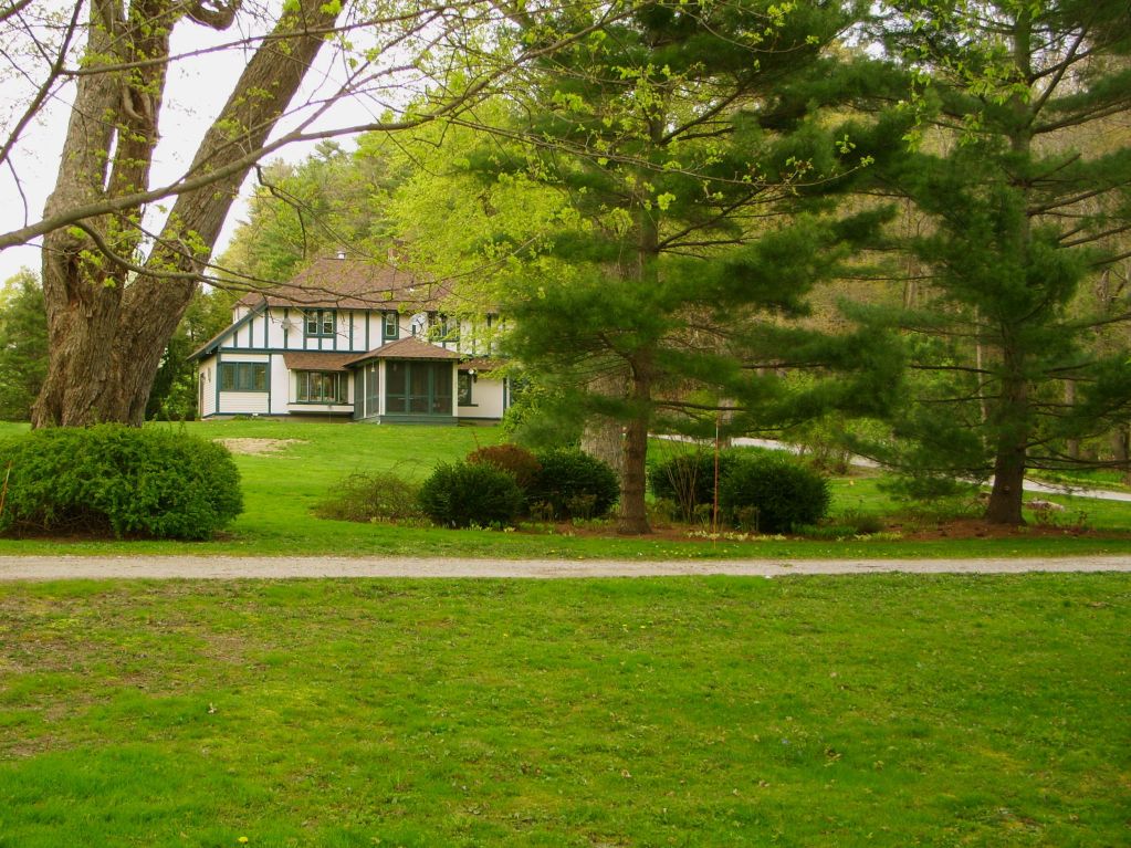 33 West Sheffield Road Great Barrington, MA 01230 - Photo 10 of 14 SETTING