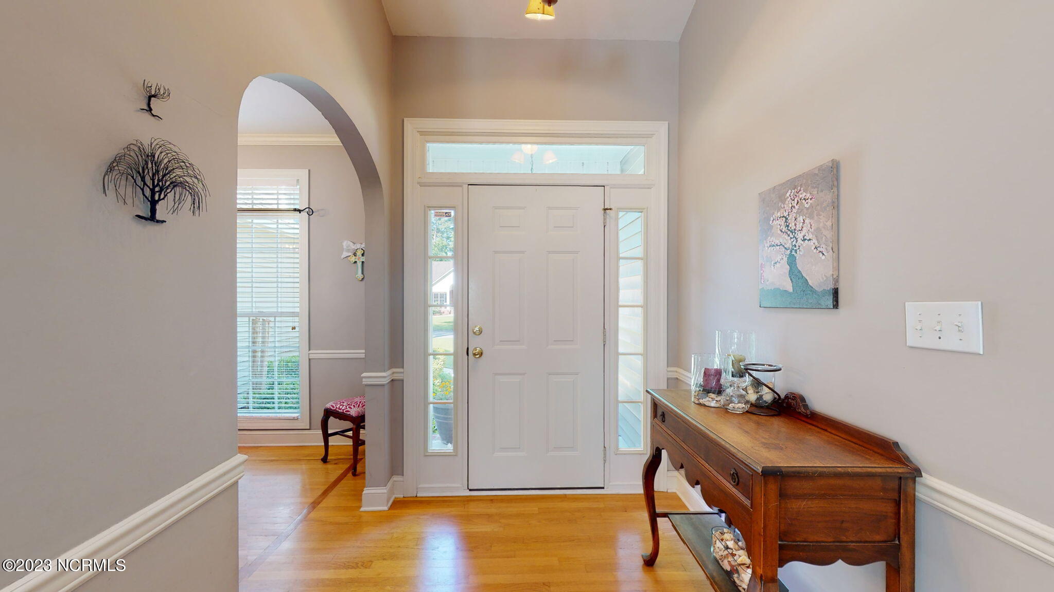 123 Nyon Road New Bern, NC 28562 - Photo 8 of 52 FOYER