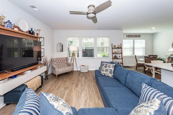 $514,000 | 328 Firewheel Court, Summerville, SC 29486