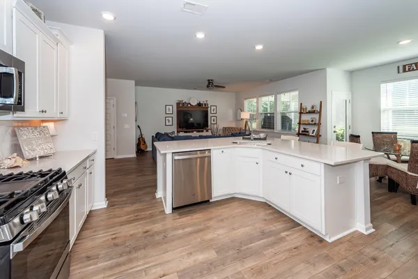 $514,000 | 328 Firewheel Court, Summerville, SC 29486