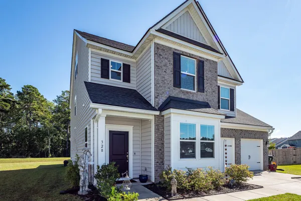 $514,000 | 328 Firewheel Court, Summerville, SC 29486