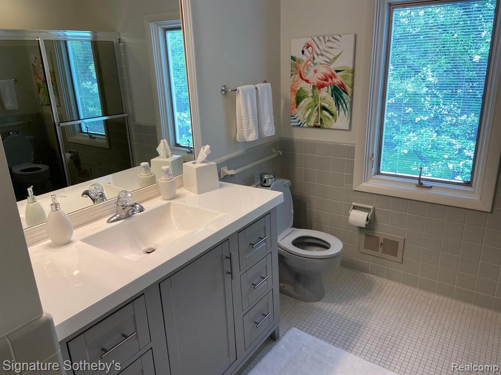 31445 Old Cannon Road Beverly Hills, MI 48025 - Photo 25 of 42