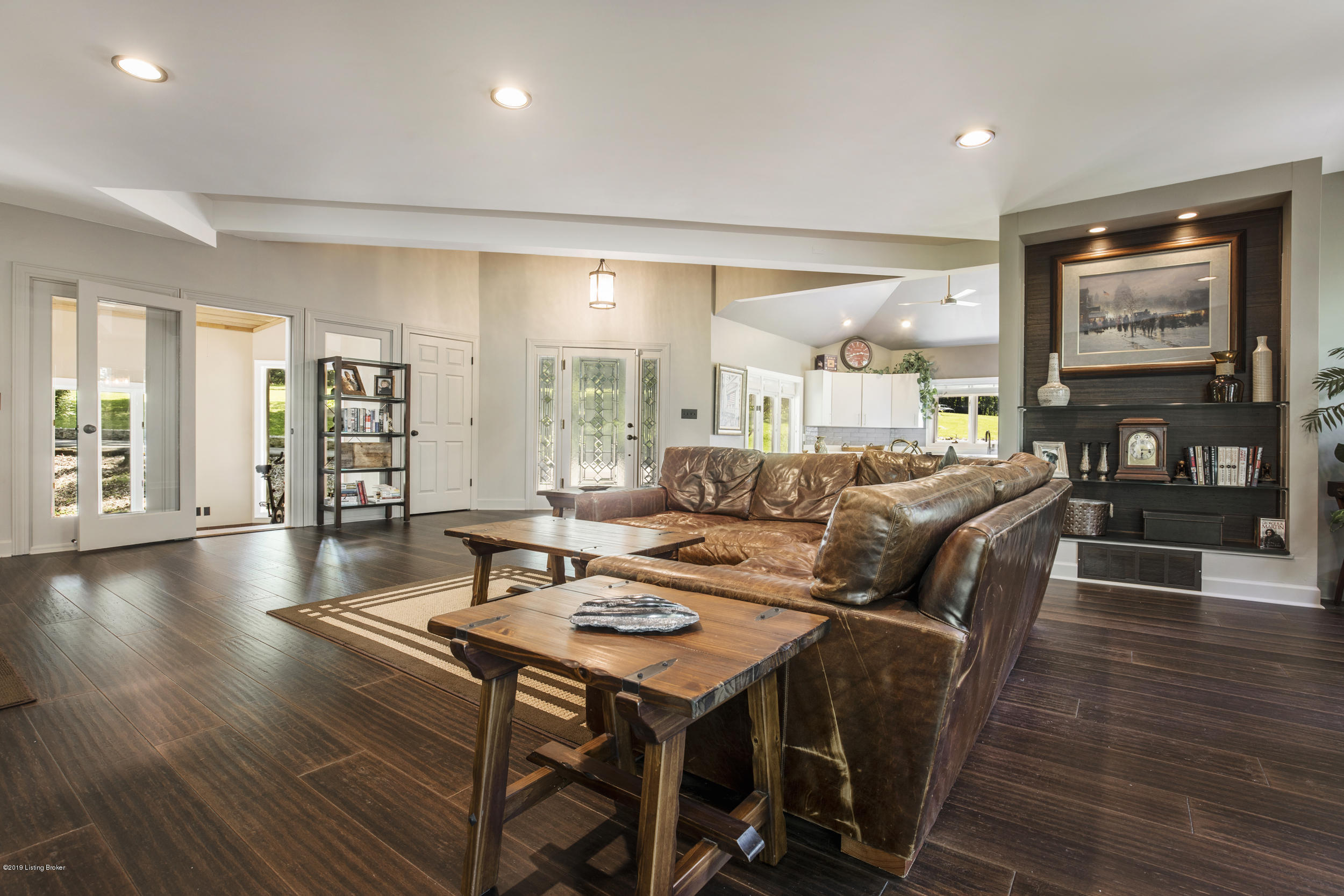 1409 Rebel Ridge Road La Grange, KY 40031 - Photo 11 of 62 12-living room