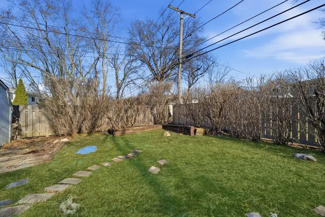 $715,000 | 1319 North Chestnut Avenue, Arlington Heights, IL 60004