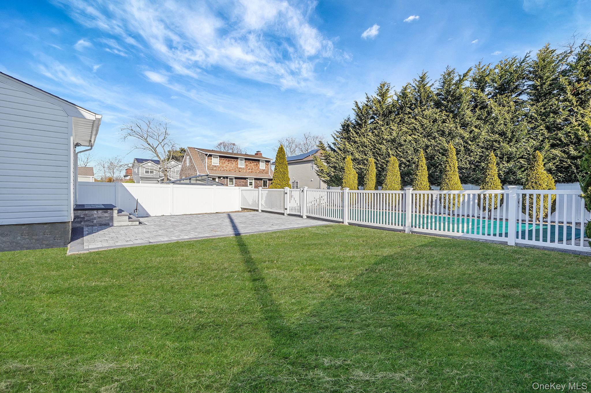 2415 Babylon Turnpike Merrick, NY 11566 - Photo 23 of 32 a view of a backyard