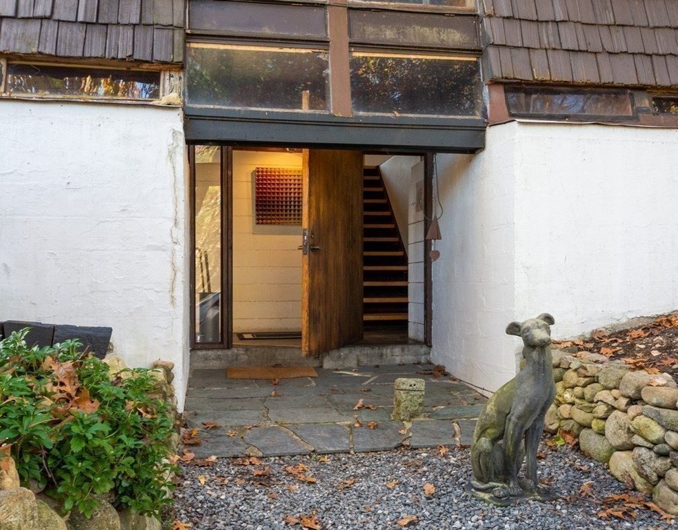 6 Short Hill Road Lincoln, MA 01773 - Photo 2 of 38 Gallery Image 2
