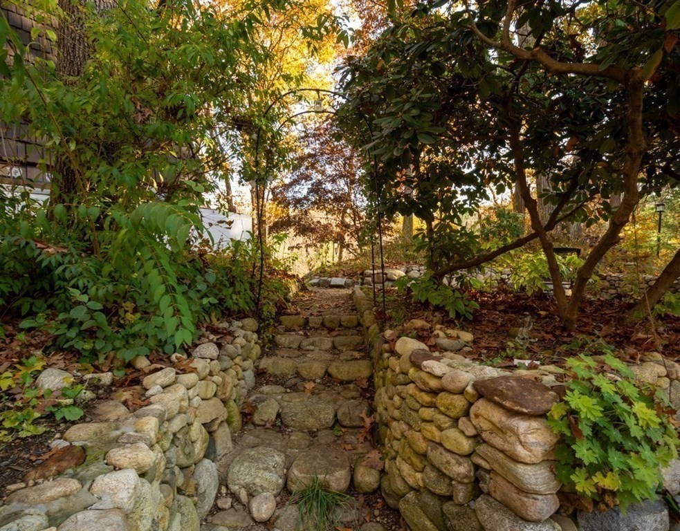 6 Short Hill Road Lincoln, MA 01773 - Photo 30 of 38 Gallery Image 30