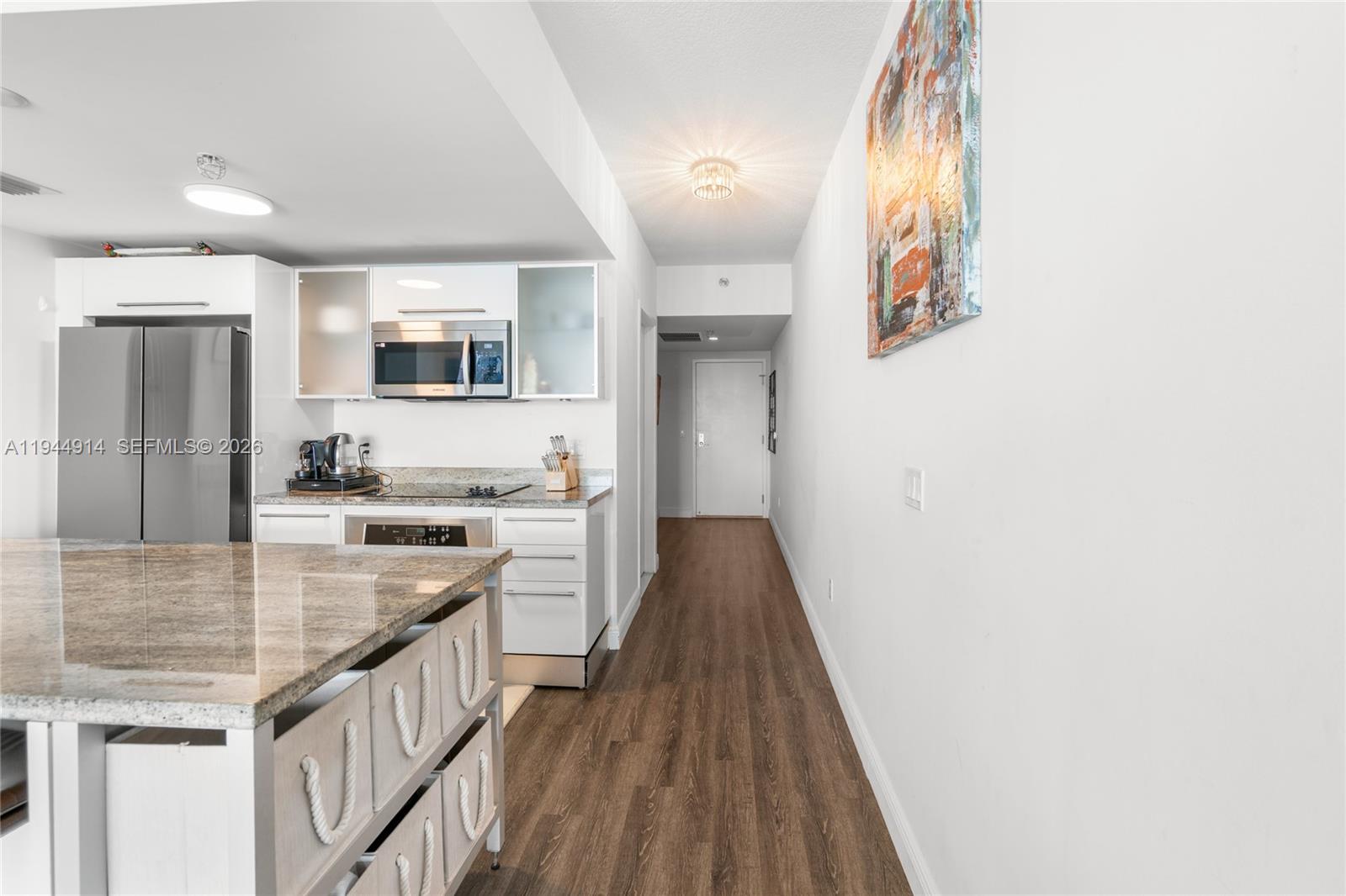 185 Southwest 7th Street, Unit 2702 Miami, FL 33130 - Photo 4 of 71