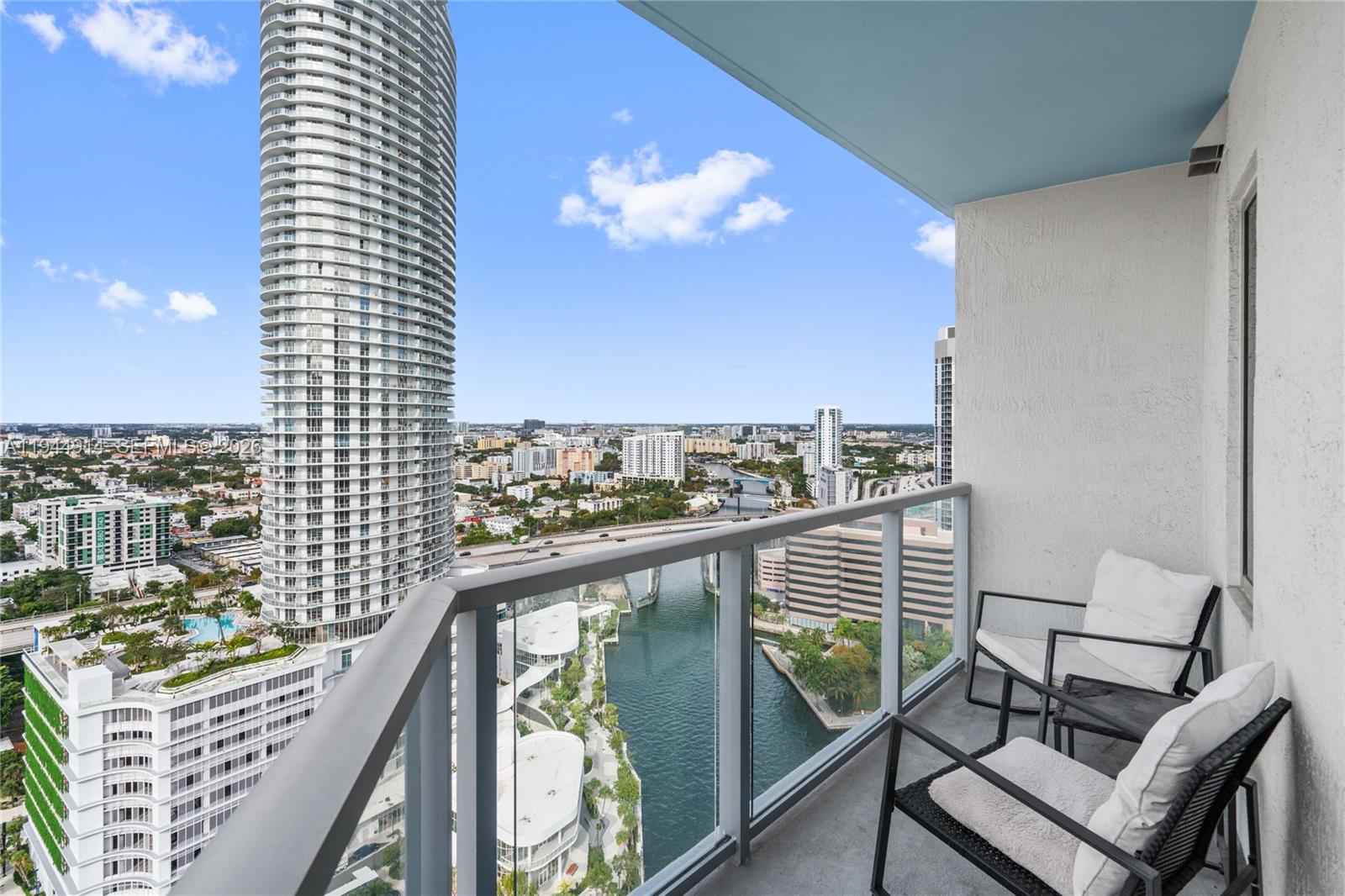 185 Southwest 7th Street, Unit 2702 Miami, FL 33130 - Photo 44 of 71