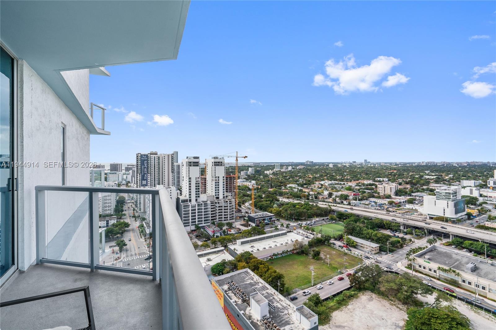 185 Southwest 7th Street, Unit 2702 Miami, FL 33130 - Photo 46 of 71