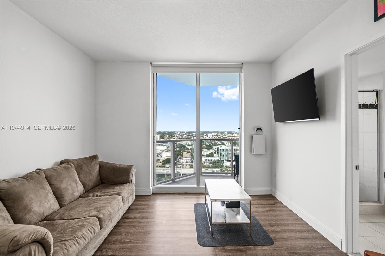 185 Southwest 7th Street, Unit 2702 Miami, FL 33130 - Photo 48 of 71