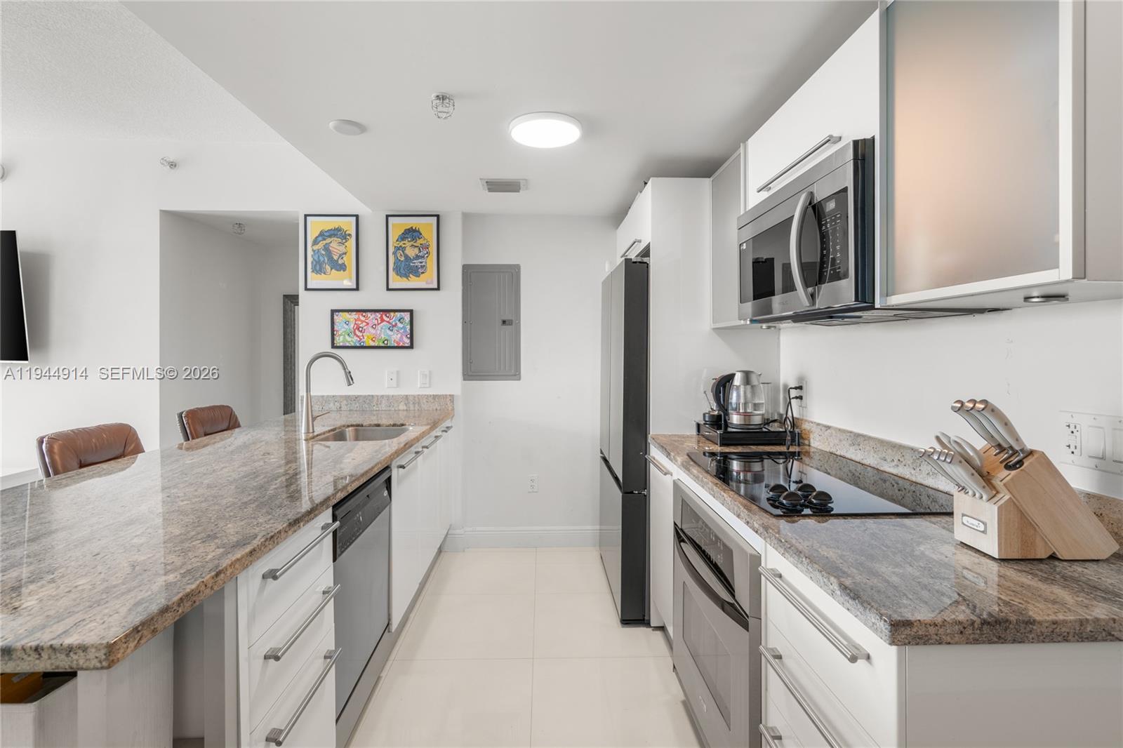 185 Southwest 7th Street, Unit 2702 Miami, FL 33130 - Photo 5 of 71