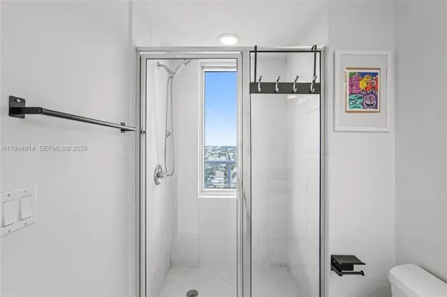 $590,000 | 185 Southwest 7th Street, Unit 2702, Miami, FL 33130