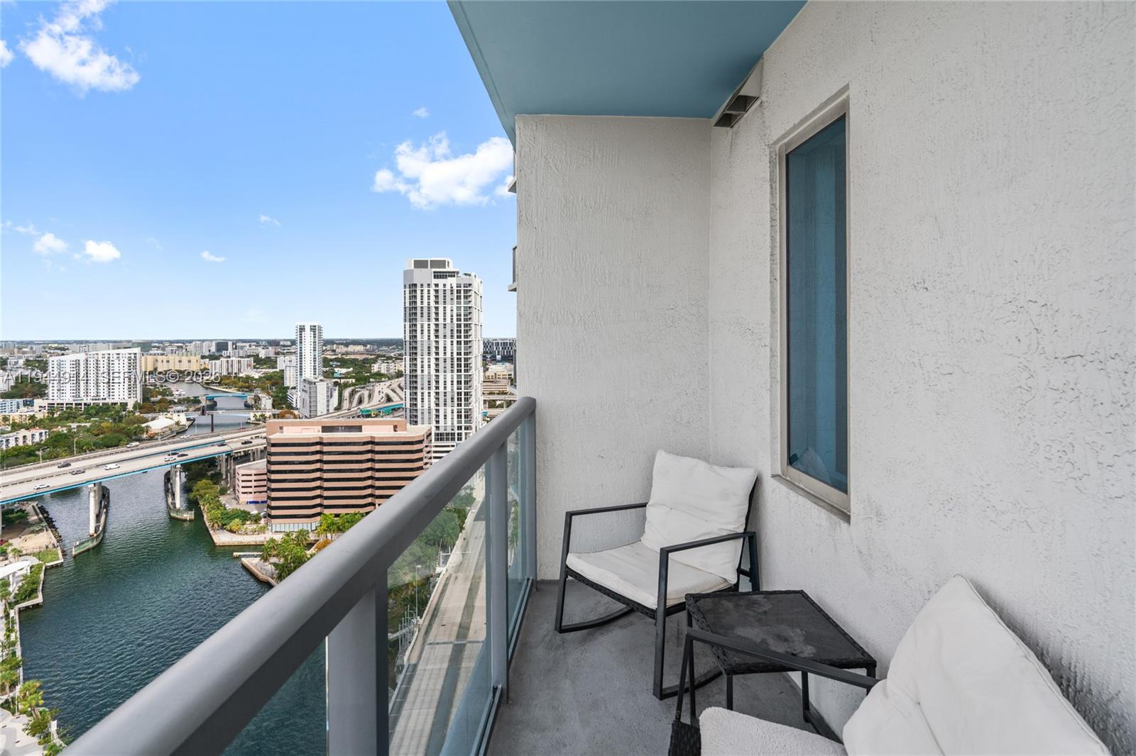 185 Southwest 7th Street, Unit 2702 Miami, FL 33130 - Photo 58 of 71