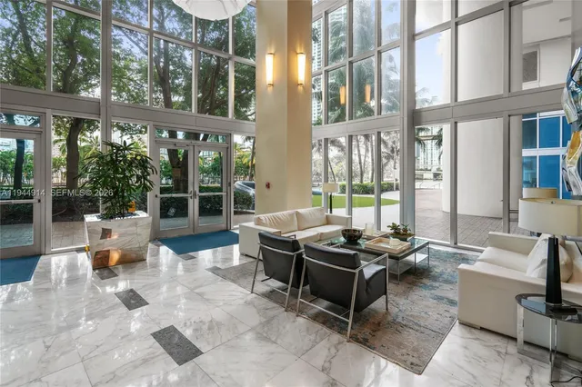 $590,000 | 185 Southwest 7th Street, Unit 2702, Miami, FL 33130